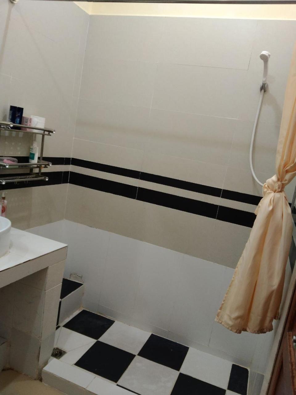 Room 12 - Studio In A Villa 5Mn Walk From The Royal Palace With Swimming Pool Phnom Pen Exterior foto