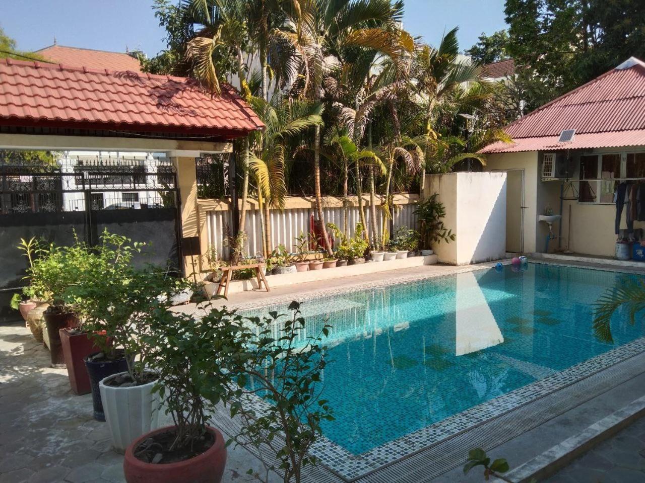 Room 12 - Studio In A Villa 5Mn Walk From The Royal Palace With Swimming Pool Phnom Pen Exterior foto